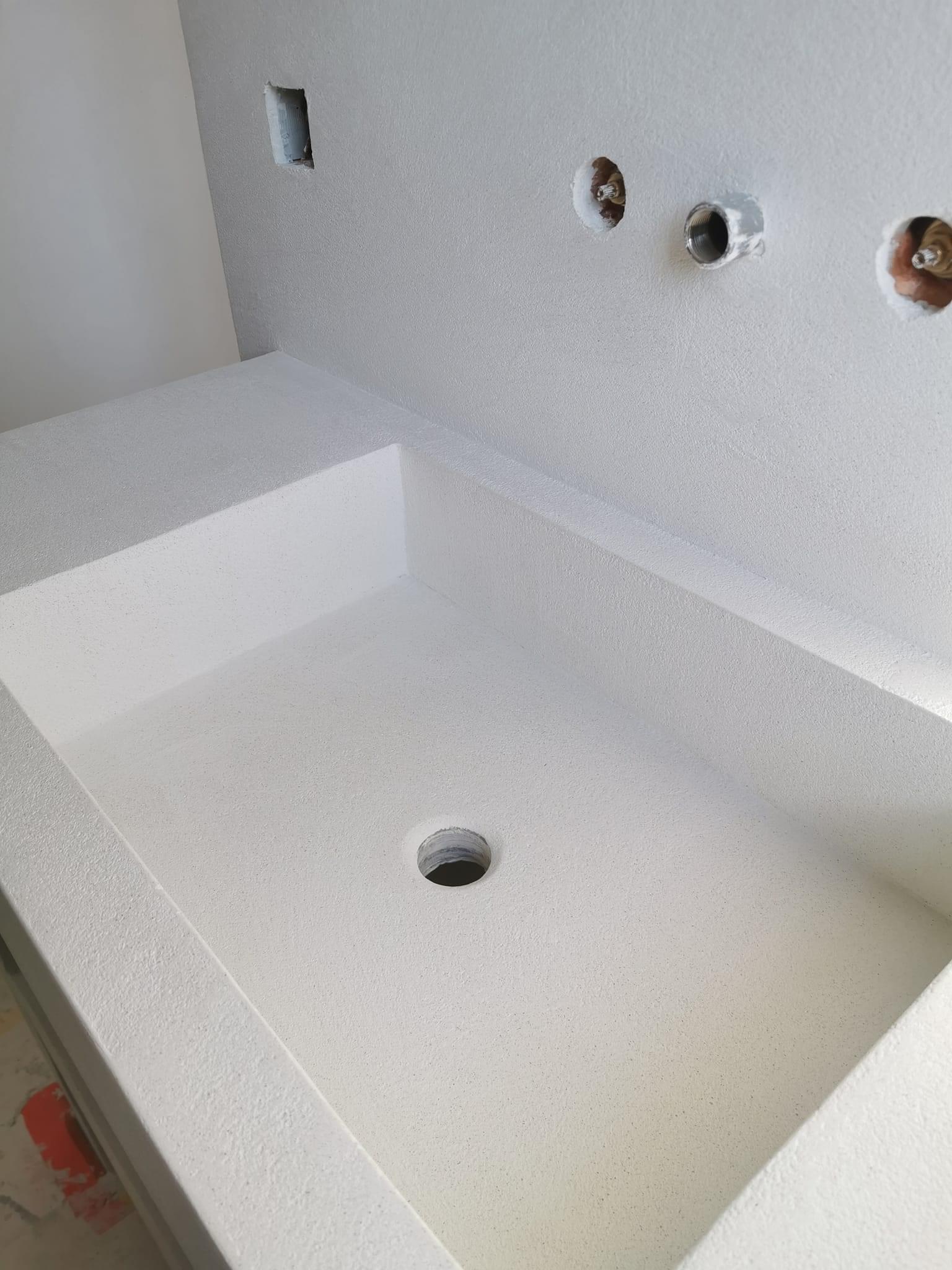 Modern kitchen lavabo with microcement finish