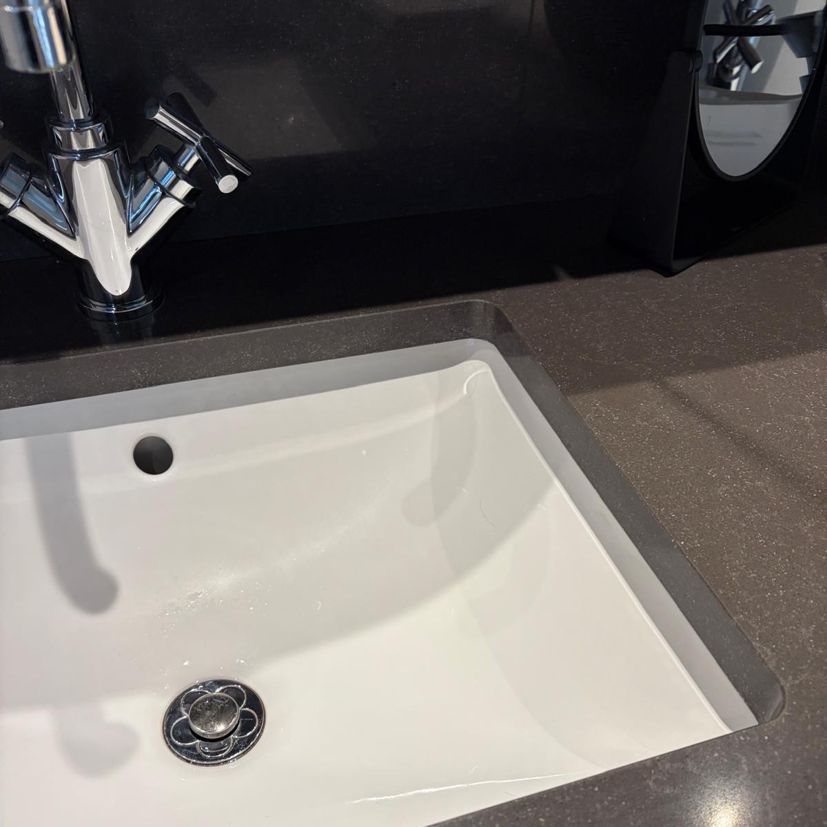 Modern bathroom faucet